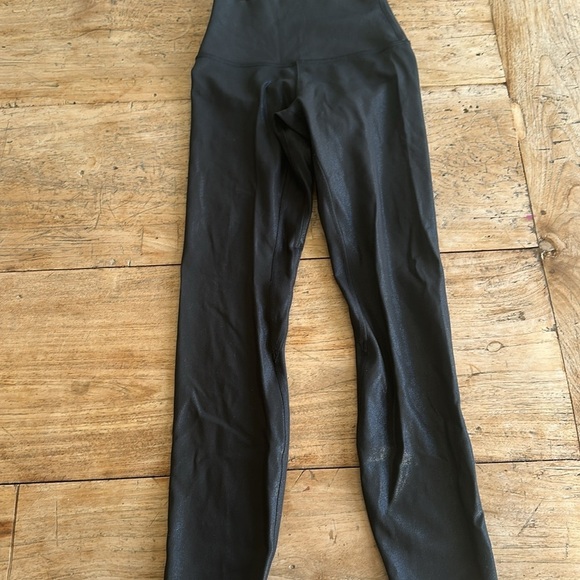Rare Lululemon Align™ High-Rise 25" Shine Leggings – Radiant Foil Black – Size 2 - Picture 4 of 11